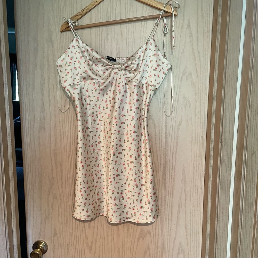 Forever21 Floral Spaghetti Strap Dress